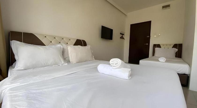 Sun Sega Hotel Perai Exterior photo