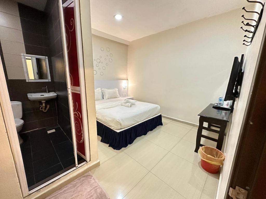 Sun Sega Hotel Perai Exterior photo