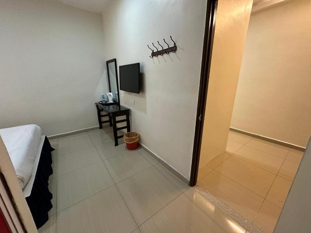 Sun Sega Hotel Perai Exterior photo