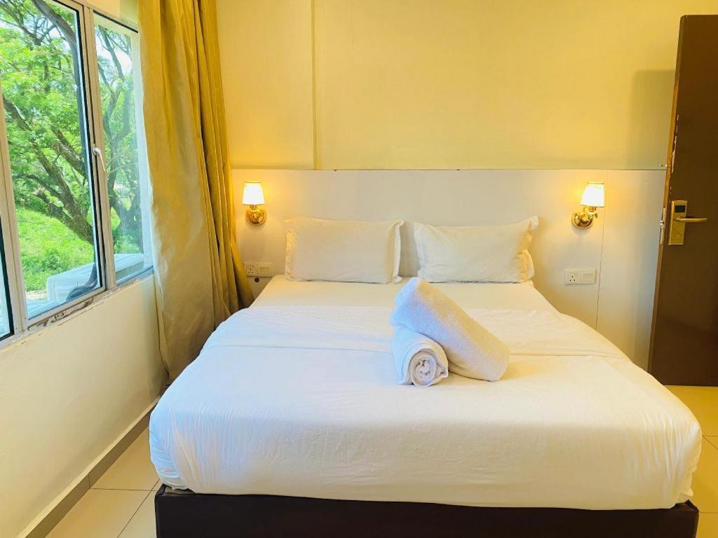 Sun Sega Hotel Perai Exterior photo