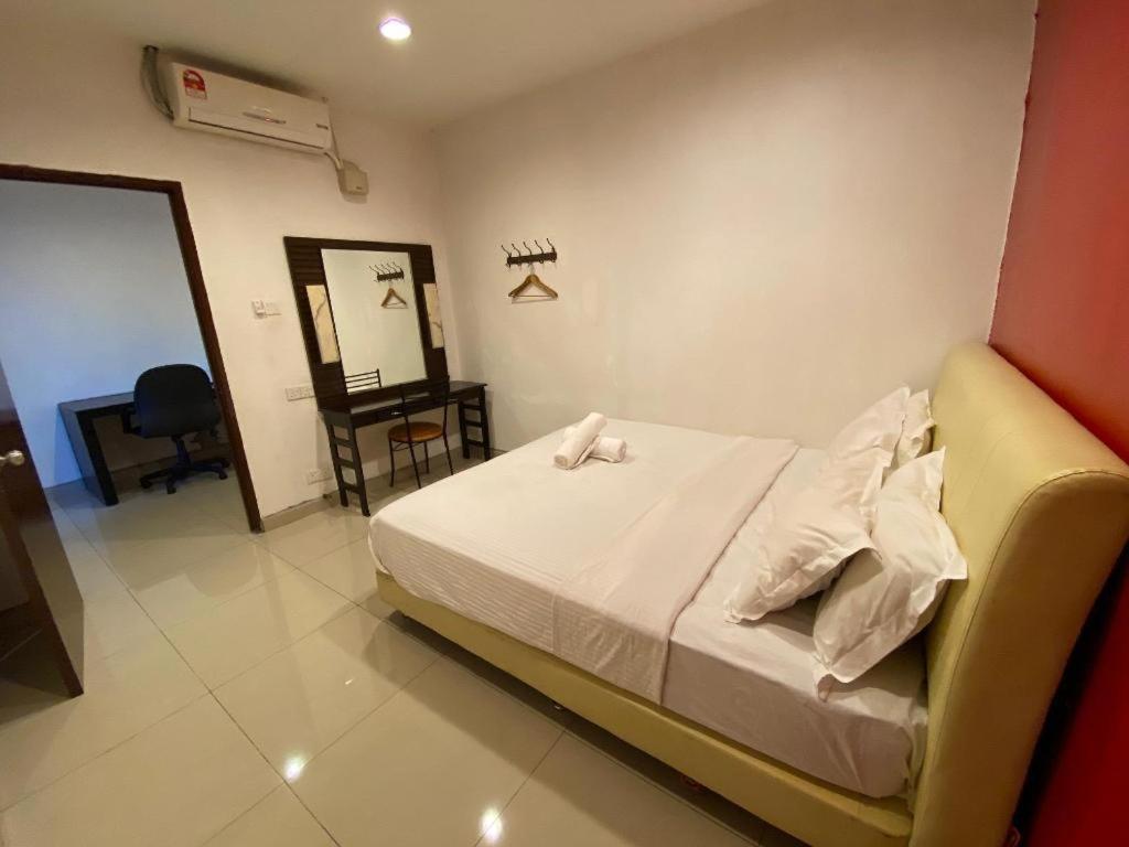 Sun Sega Hotel Perai Exterior photo
