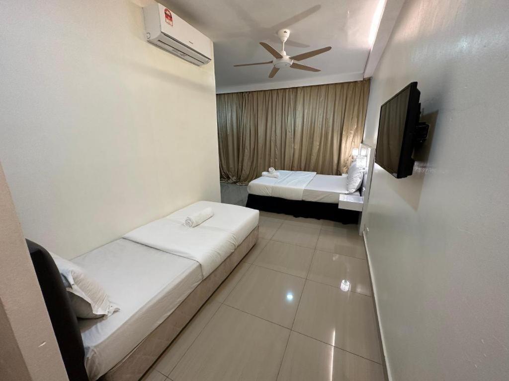 Sun Sega Hotel Perai Exterior photo