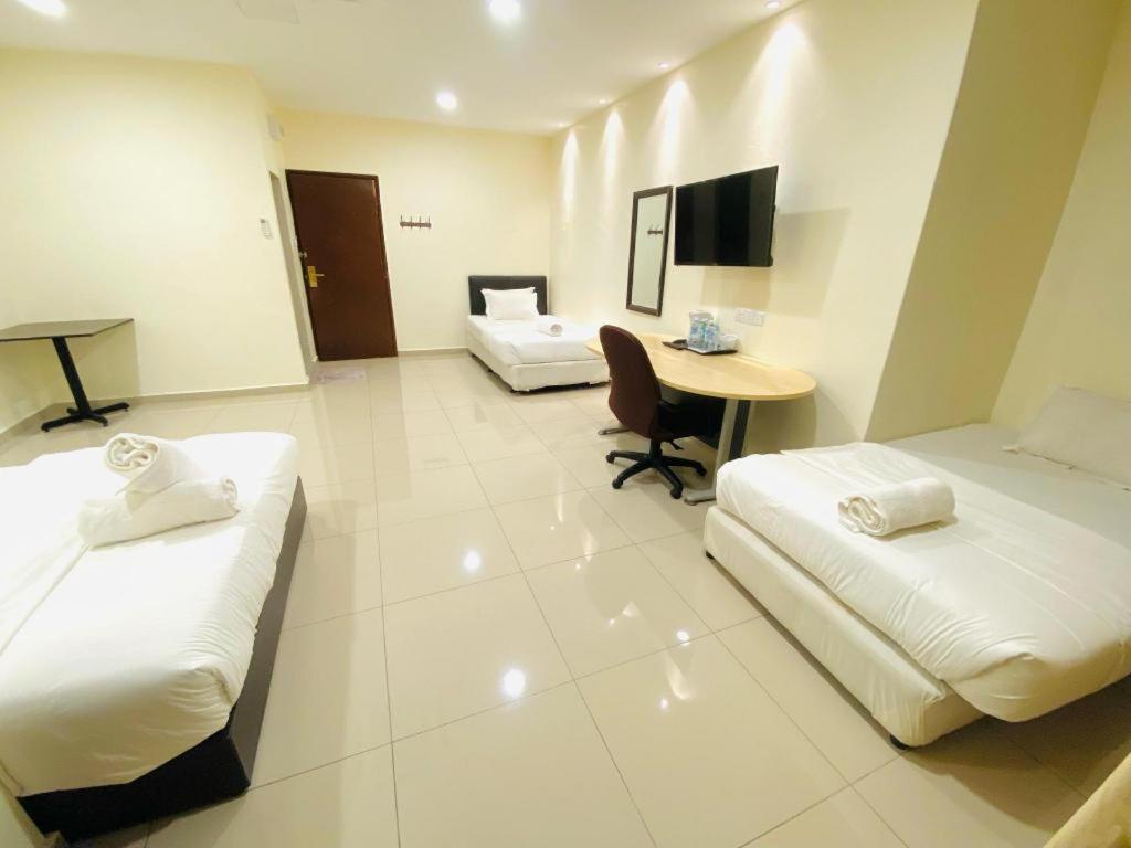 Sun Sega Hotel Perai Exterior photo