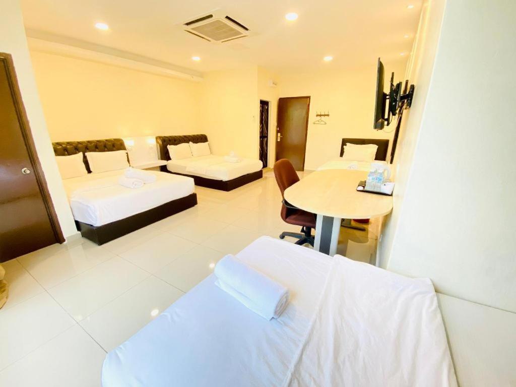 Sun Sega Hotel Perai Exterior photo