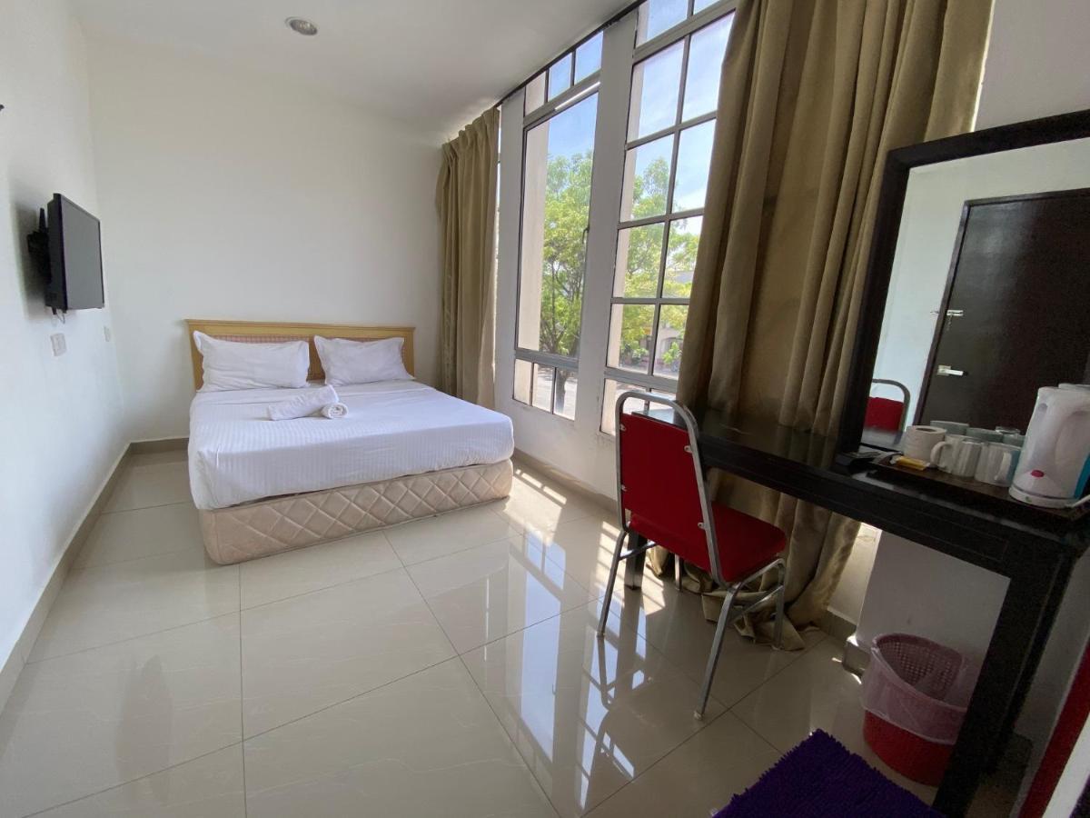 Sun Sega Hotel Perai Exterior photo